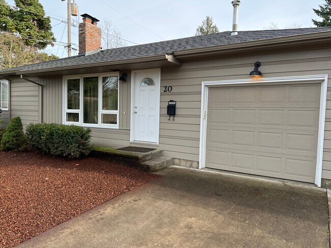 Building Photo - 20 SW 137th Ave