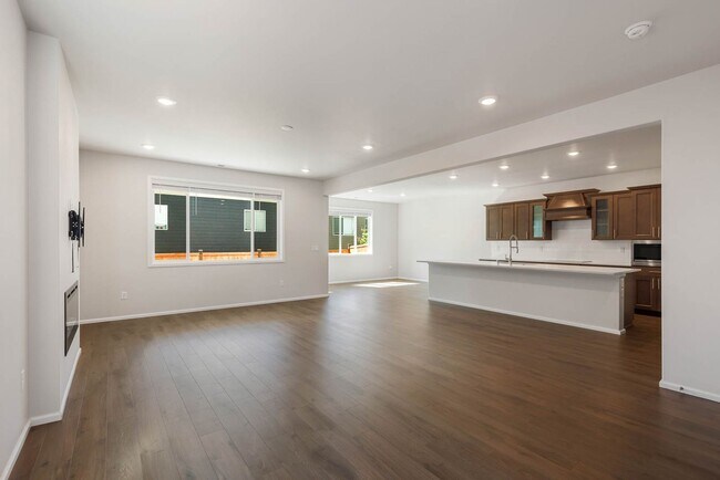Building Photo - Stunning Newer Construction 4 Bedroom Home in Canyon Creek – Spacious, Stylish & Ideally Located