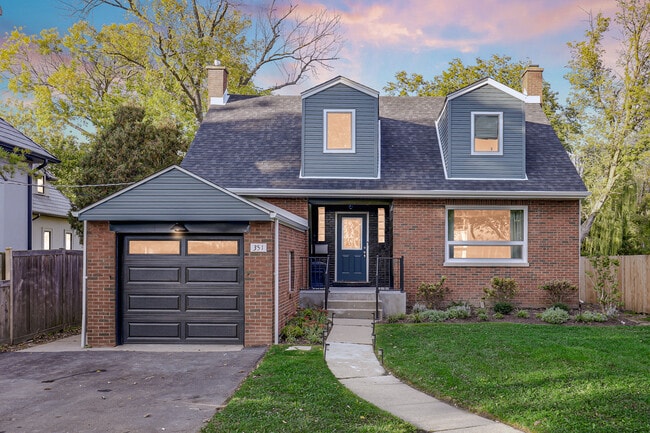 Foto del edificio - 351 Jefferson Ave