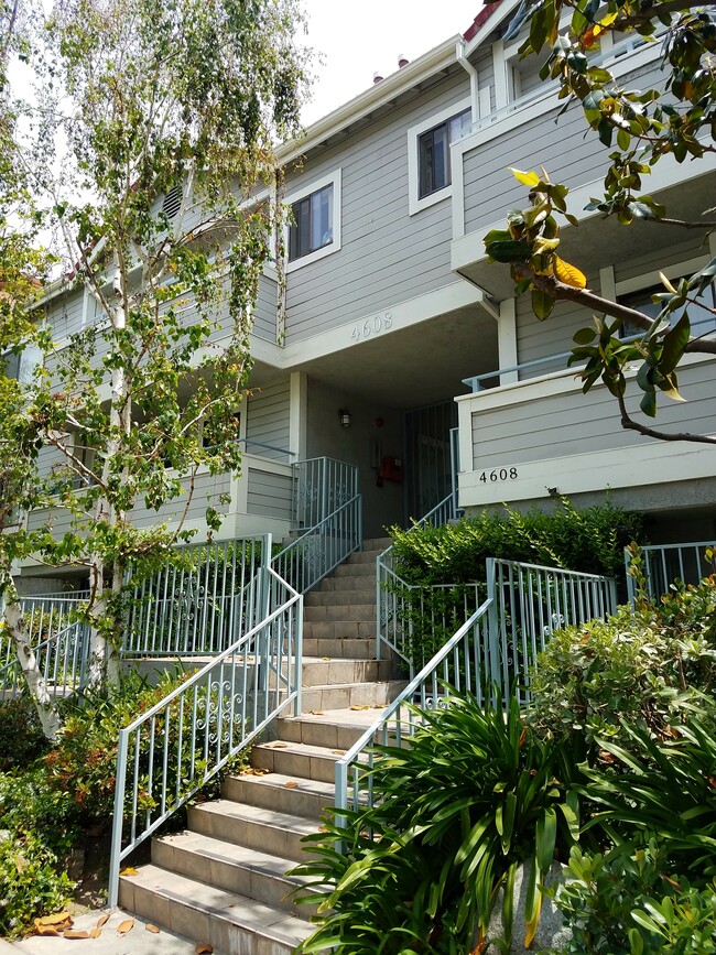 Building Photo - 4608 Vista Del Monte Ave
