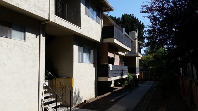 Building Photo - 2342 California St