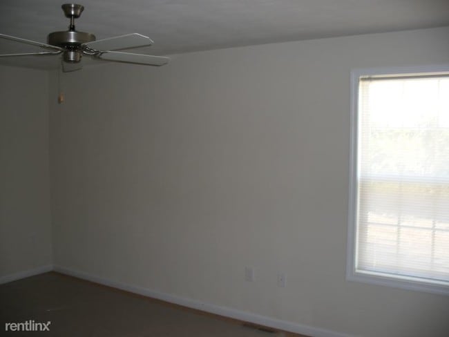 Building Photo - 3 br, 2 bath House - 321 Timothy Ln.