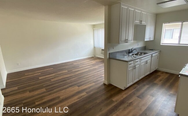Building Photo - 2665 Honolulu Ave