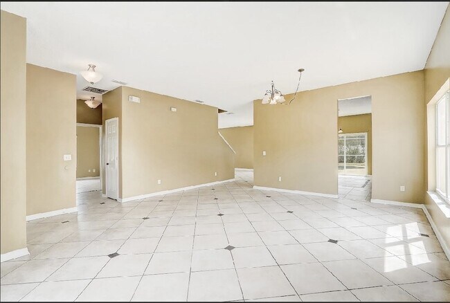 Foto del edificio - 112 Ivy Brook Ct