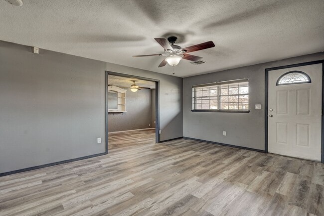Photo - 3 bed, 1.5 bath Home in Yukon, OK