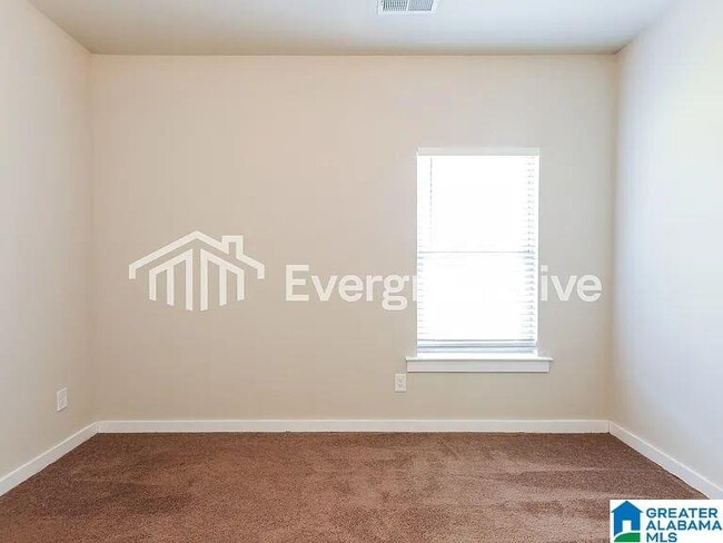 Building Photo - 86 Wolf Ln