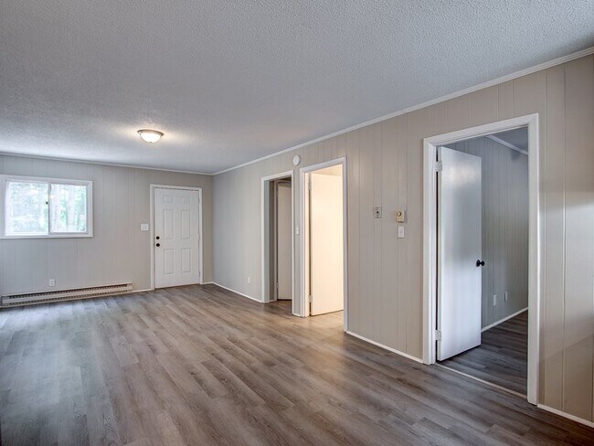 Building Photo - Stadium View Apartments