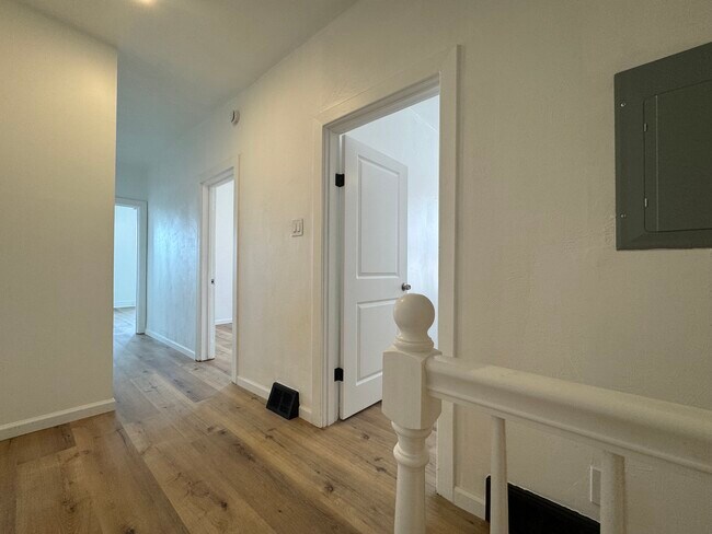 Foto del edificio - 3274 Ward St
