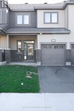 Building Photo - 633 Allied Mews