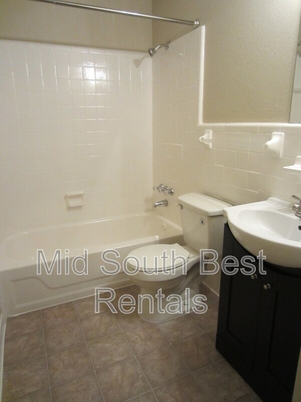 Building Photo - 4723 Spring Valley Dr