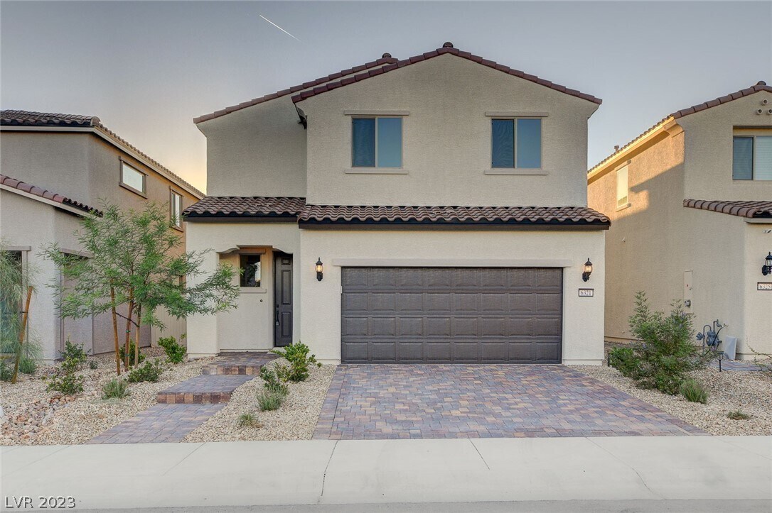 Foto principal - 6321 Voss St