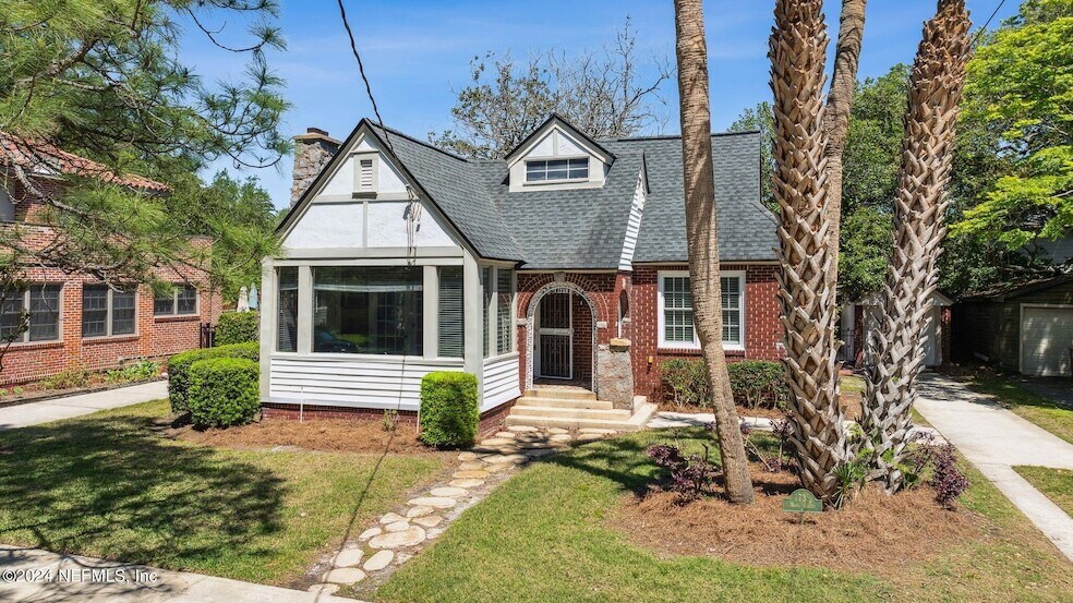 Foto principal - 1739 Moro Ave