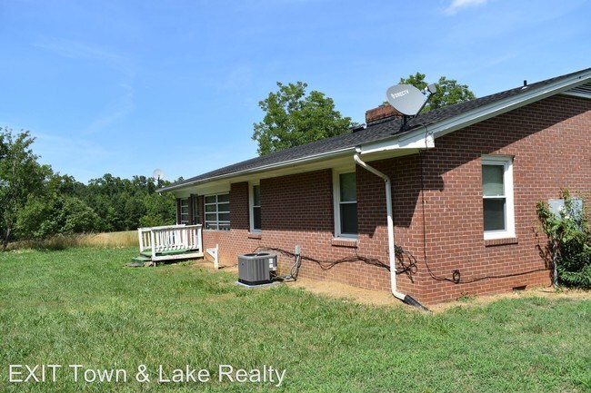 Building Photo - 3 br, 1 bath House - 2361 Lake Gaston Drive