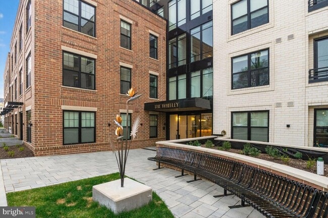 Photo - 811 N Columbus St Apartment