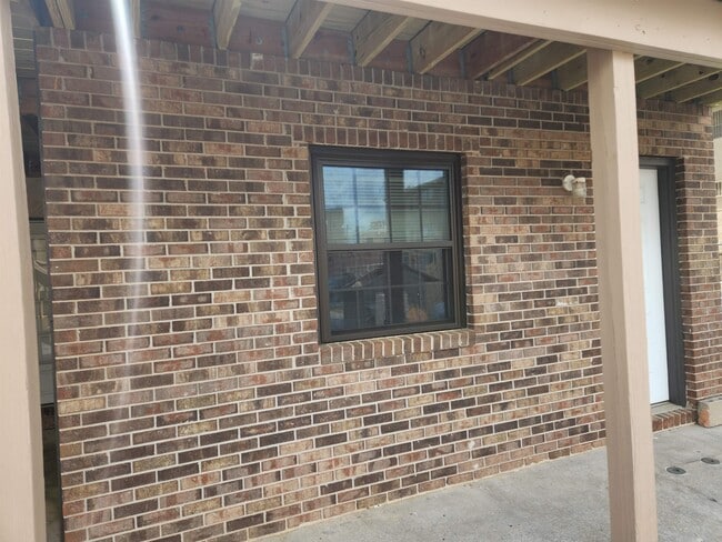 Building Photo - 305 Hayden Rd