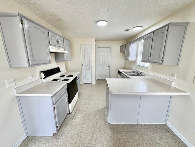 Foto del edificio - 1468 S Goodlett Grove Cove