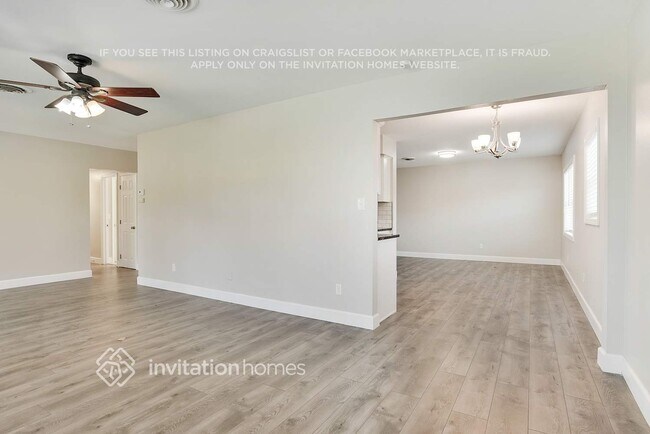 Foto del edificio - 4809 Figwood Ln