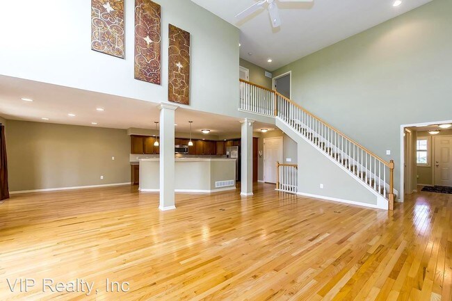 Building Photo - 4753 Saint Andrews Dr