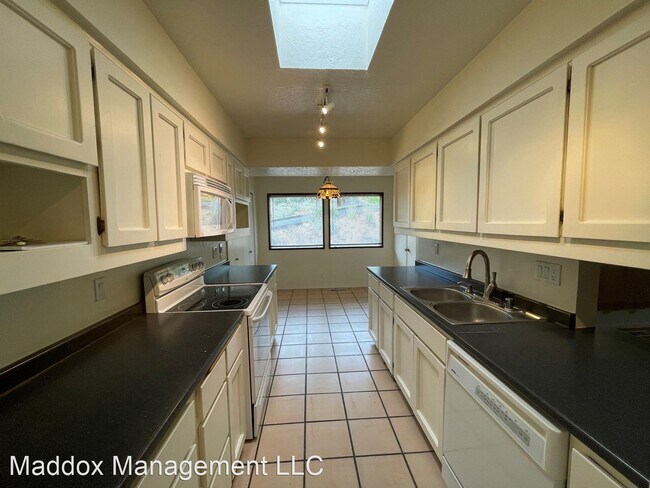 Building Photo - 2 br, 2 bath House - 793 Tramway Ln Ne Unit A