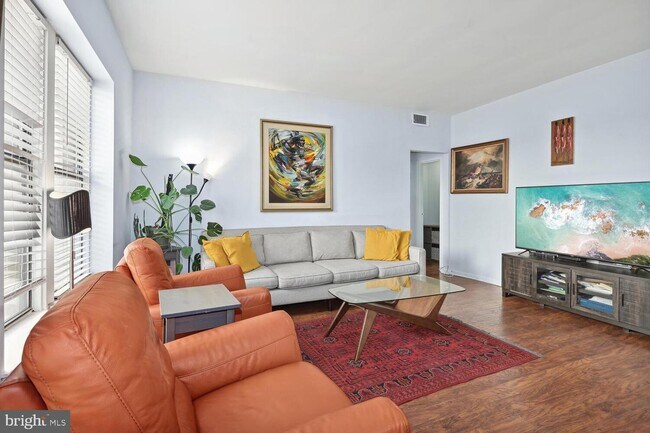 Foto del edificio - 1669 Columbia Rd NW
