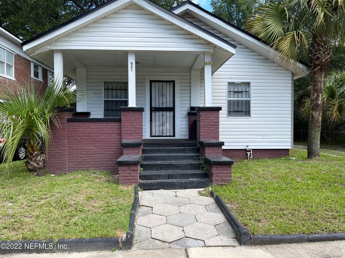Foto principal - 421 W 18th St