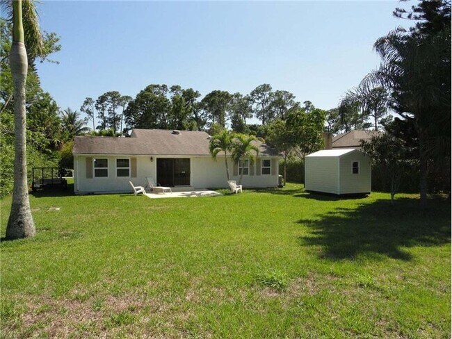 Building Photo - 1057 SW Abingdon Ave