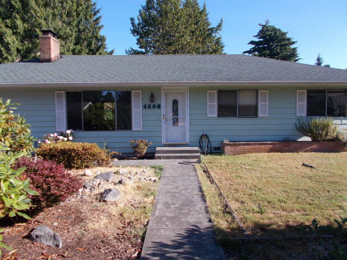 Foto principal - 4506 24th Ave SE