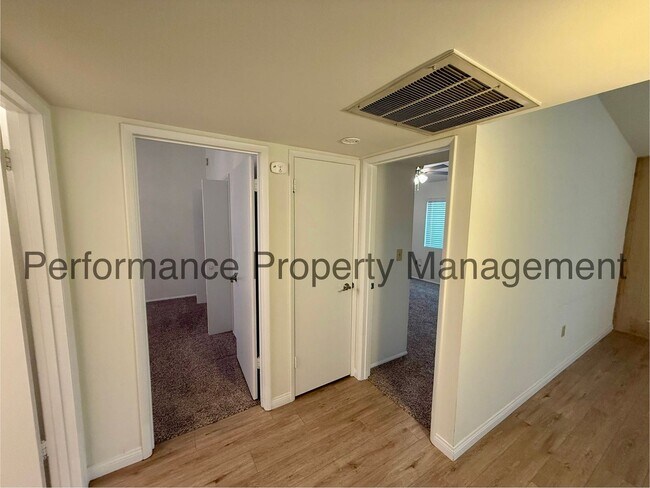 Foto del edificio - Cute 2 Bed/2 Bath 55+ Community w/ RBP & Security Deposit Alternative Option