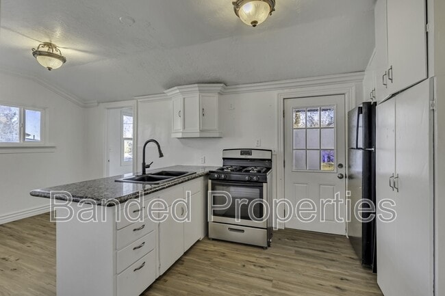 Photo - 741 E Center St Apartment