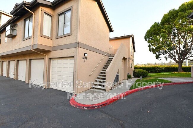Building Photo - 3646 Avocado Village Ct