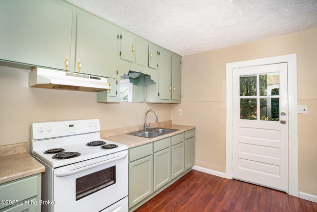 Foto del edificio - 13714 S Blakely Ln