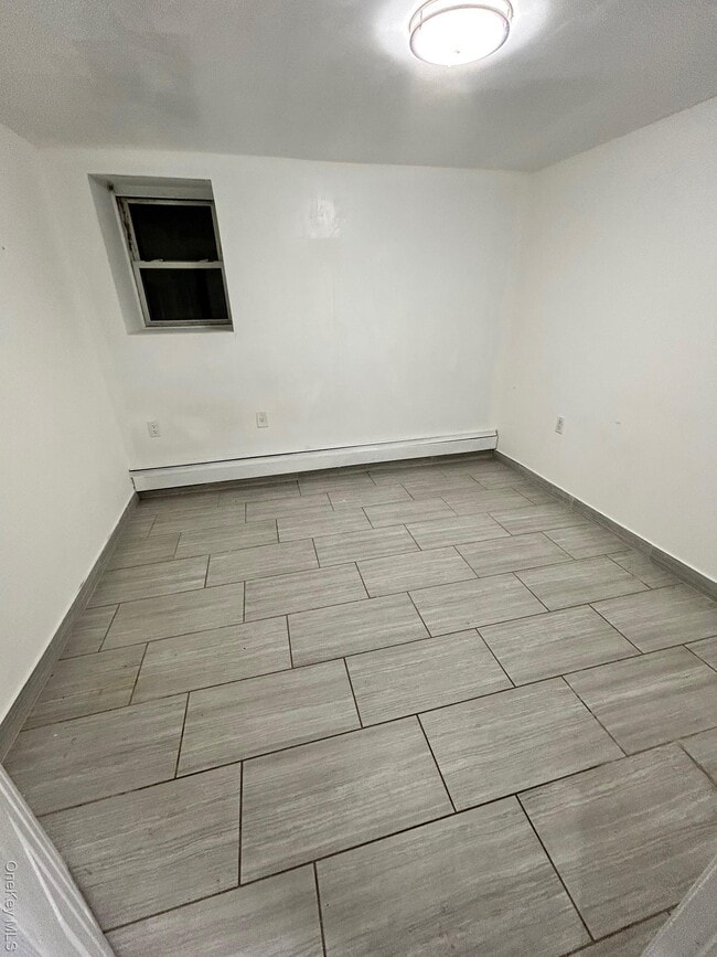 Foto del edificio - 33-15 97th St