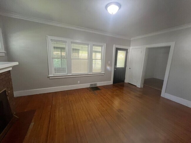 Foto del edificio - 1066 Bay St
