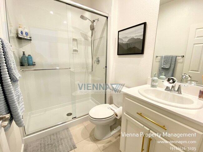 Building Photo - 809 Banpo Ct