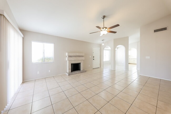 Foto del edificio - 7056 W Eva St