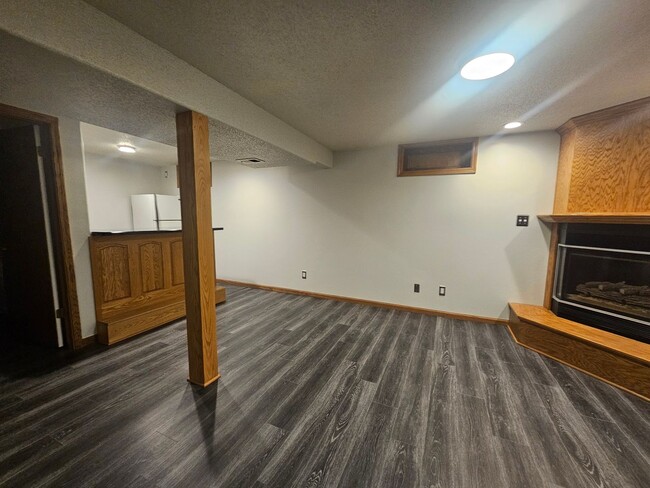 Foto del edificio - 2 Bedroom 2 Bath Corner Lot, In Small Town Fairfax