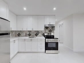 Building Photo - 18 Faulkner St