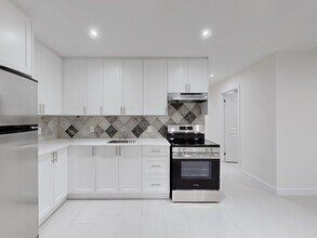 Building Photo - 18 Faulkner St