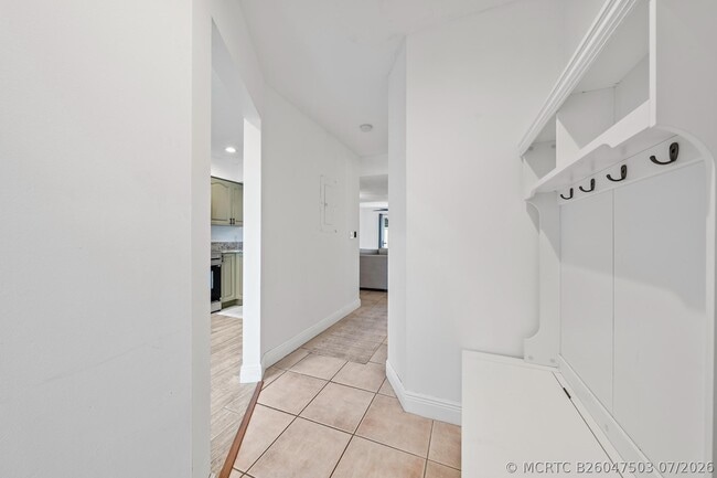 Building Photo - 6158 Riverwalk Ln