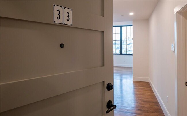 Foto del edificio - 15 Cranston Ave