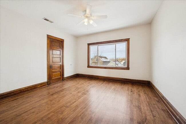 Foto del edificio - McLean