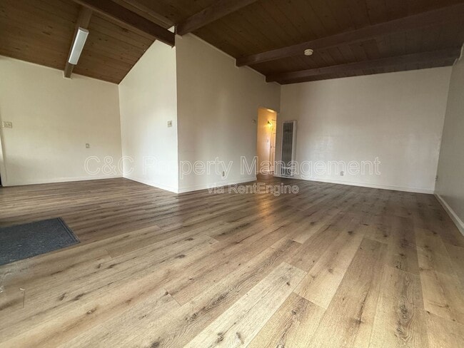 Foto del edificio - 54 Shasta Way