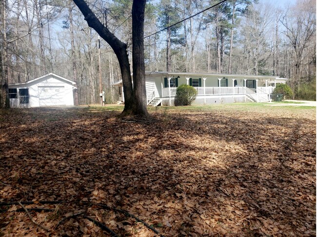 Building Photo - 2934 Crest Hwy: Private, 3BD, 2BA Ranch wi...