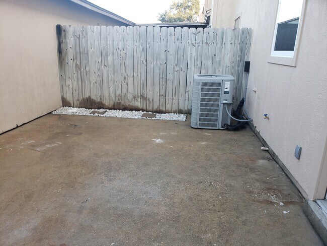 Foto del edificio - 2713 Saint Joseph St