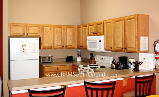 Building Photo - Stunning Fully Furnished ( option to be no...