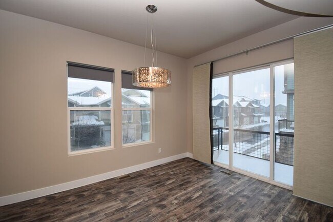 Building Photo - 7545 Samano Ct