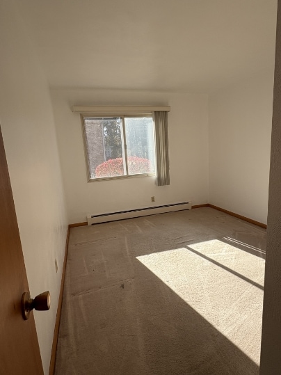 Foto del edificio - 630 Garrison Rd