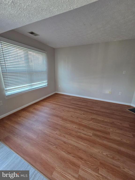 Foto del edificio - 14005 Walter Bowie Ln