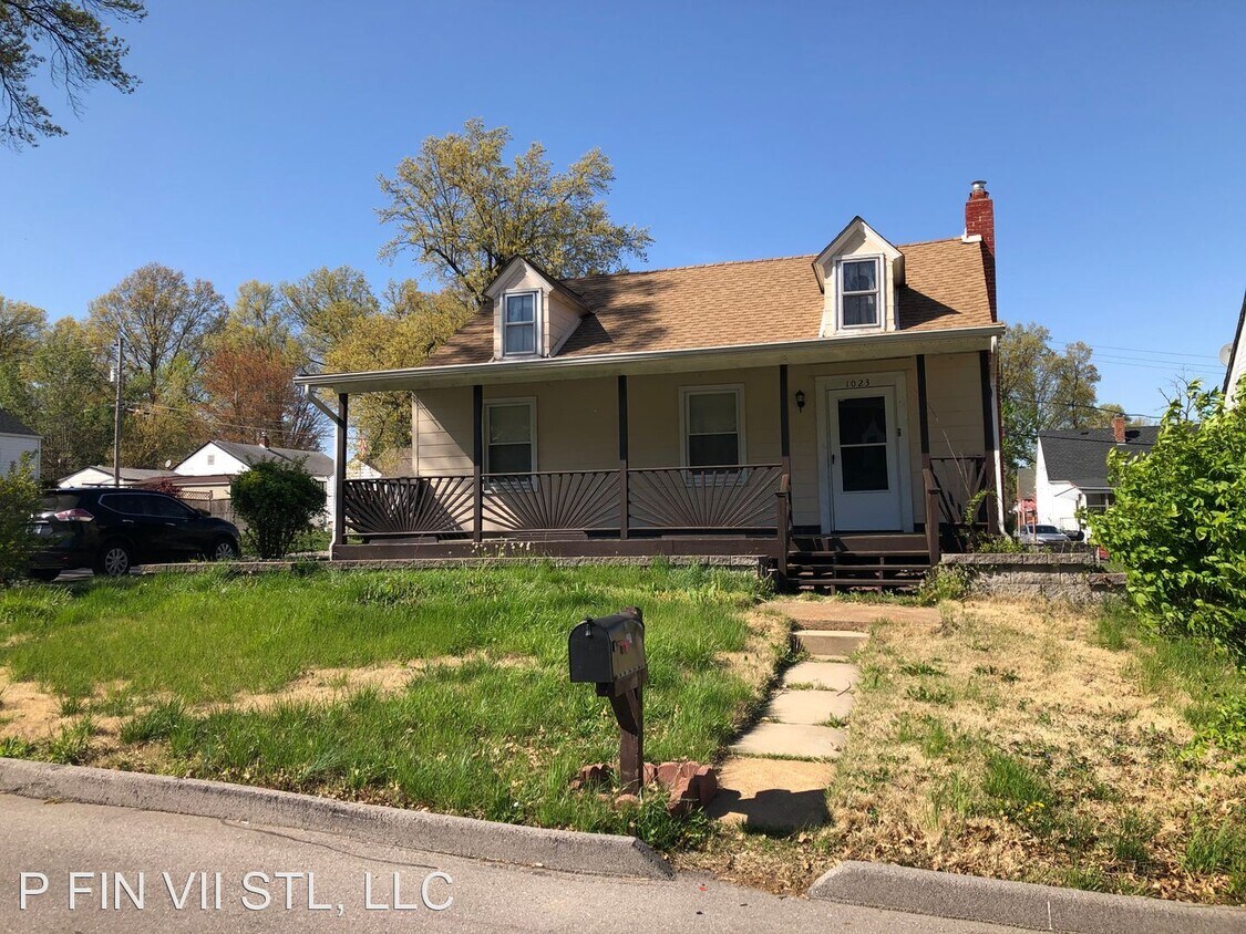 2 br, 1 bath House 1023 Northdale Ave House Rental in St. Louis, MO