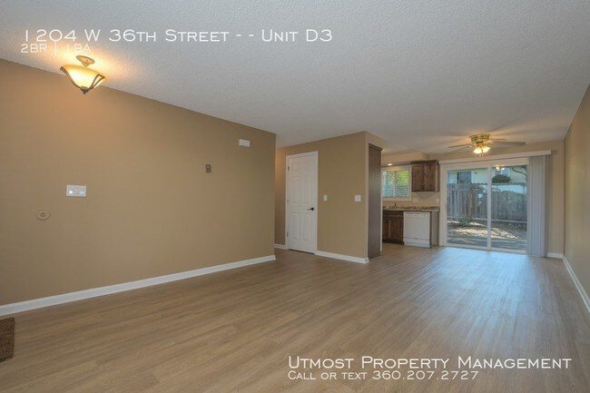 Building Photo - 1204 W 36th St